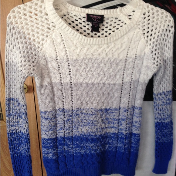 hooked up Sweaters - Ombré hooked up sweater❤️3/12 sale❤️